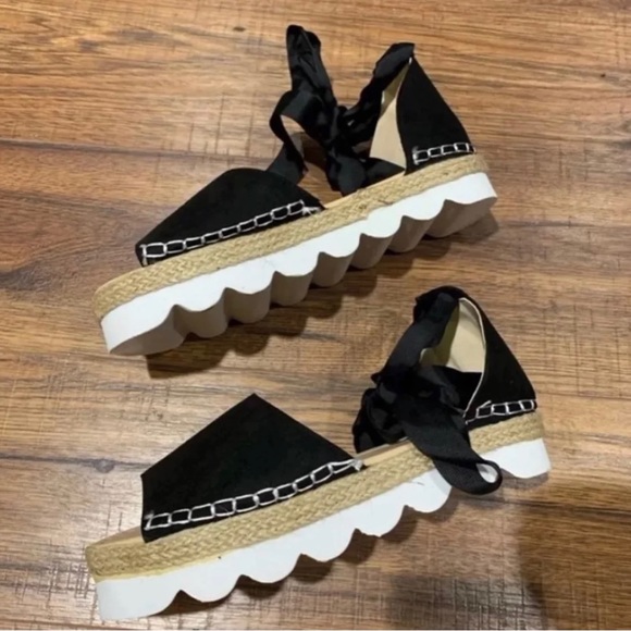 Black Espadrille Sandal Size 8 - Picture 4 of 6